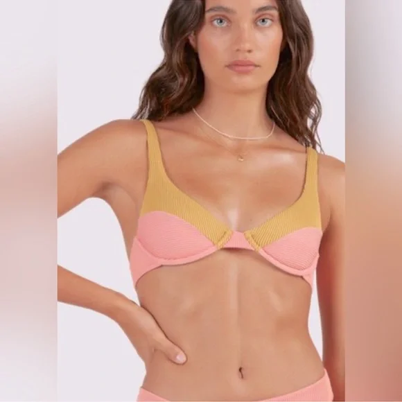 NEW BILLABONG! Hi Life Paneled Swim Top - Picture 3 of 6